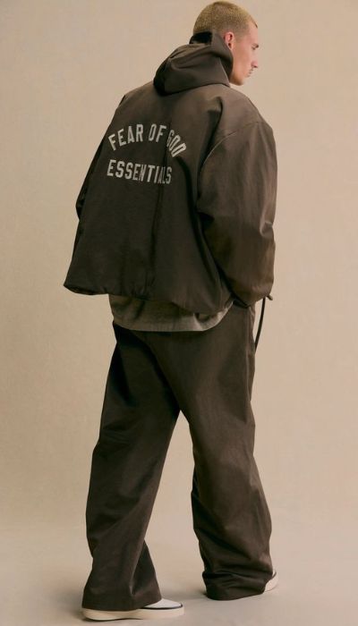 Essentials Signature Wear